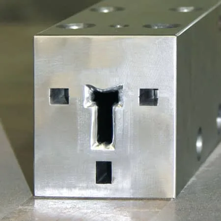 Pultrusion tooling for grating bars