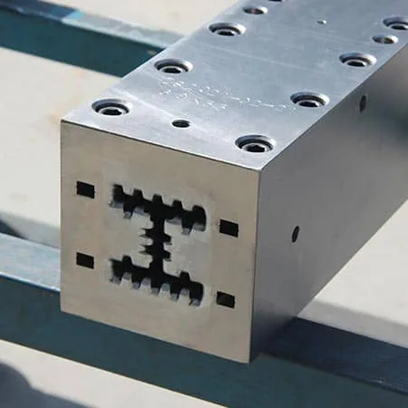 Pultrusion tooling for structural profiles
